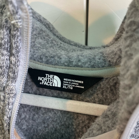 North Face quarter zip. - Picture 3 of 3